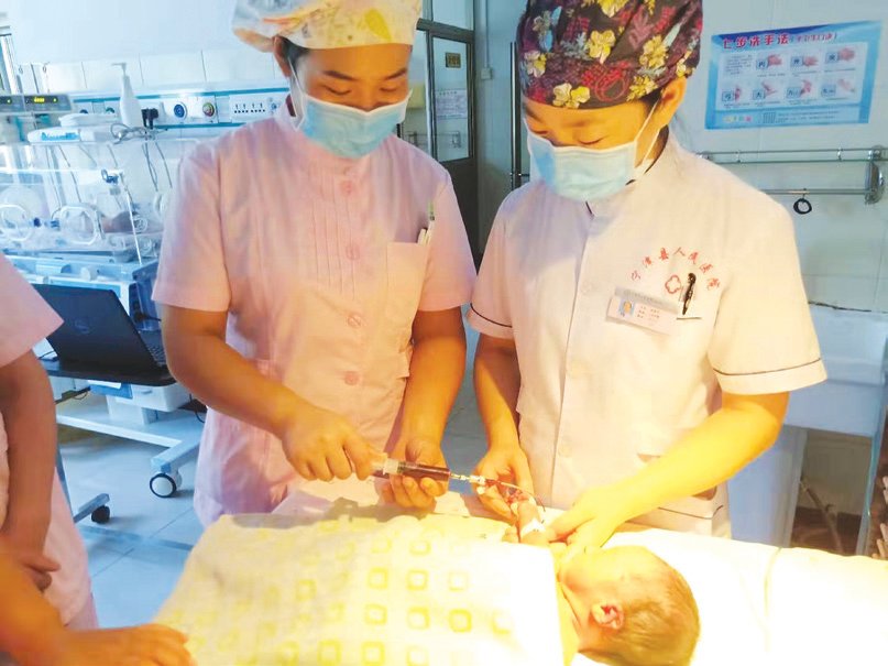 丹巴县妇婴监护型护送